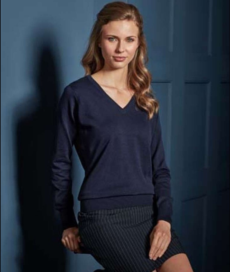 LADIES V-NECK KNITTED SWEATER