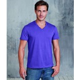 MEN'S SHORT-SLEEVED V-NECK T-SHIRT