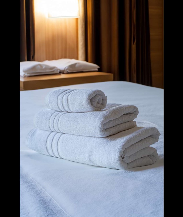 OLIMA HIGH-QUALITY HOTEL TOWEL