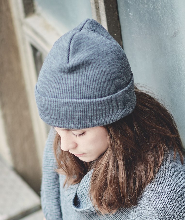 POLO RPET - GORRO RPET CON PUÑO