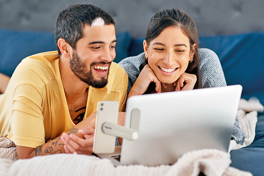 Top 10 great promotional gifts for happy employees