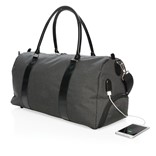 WEEKEND BAG WITH USB OUTPUT