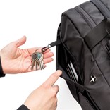 SWISS PEAK RFID DUFFLE WITH SUITCASE OPENING