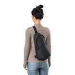 TORBA ZA ČEZ RAMO RENEW AWARE™ RPET